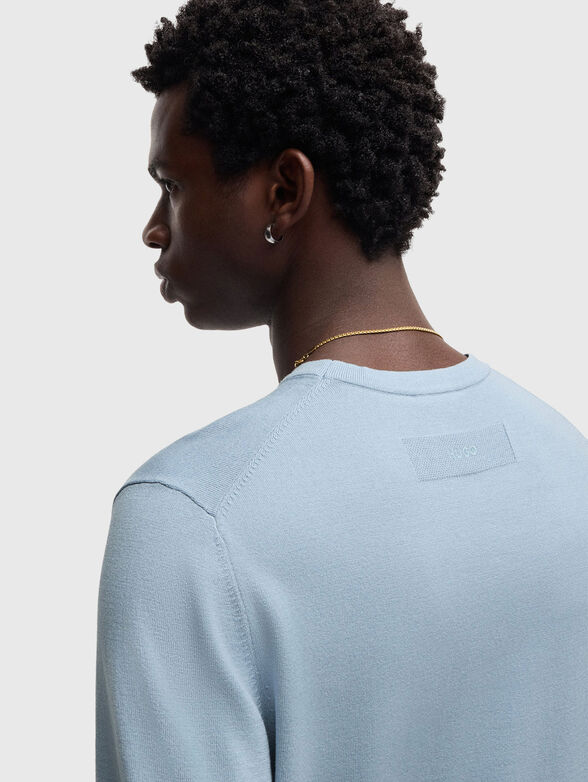 Slim fit knitted sweater - 4