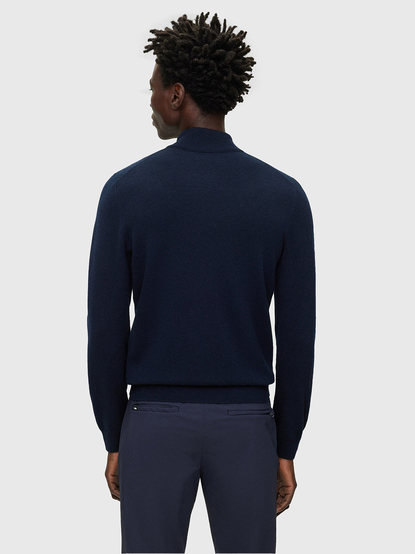 Black sweater with zip brand BOSS — Globalbrandsstore.com/en