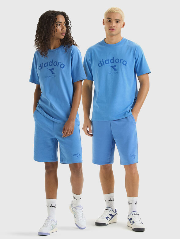 Unisex T-shirt with logo - 1