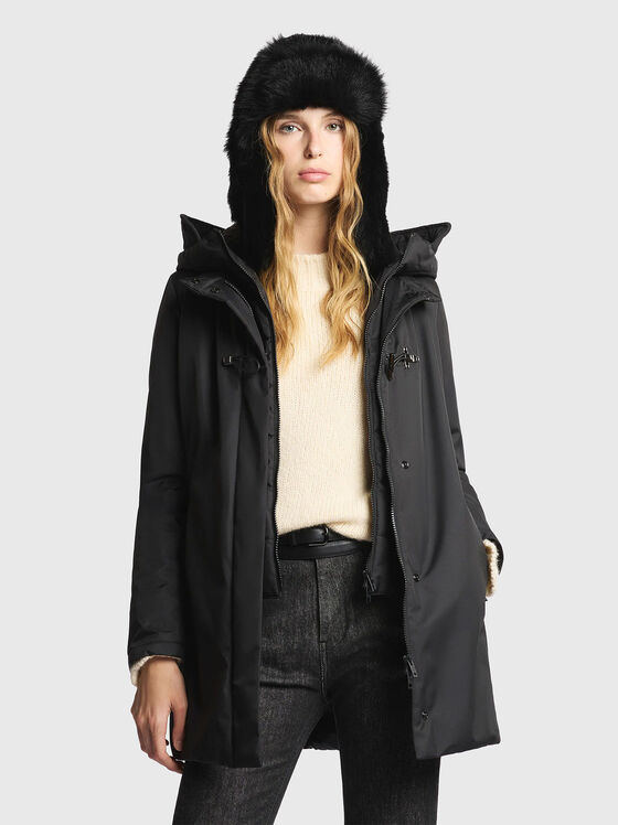 Подплатено яке със сваляща се качулка - 1