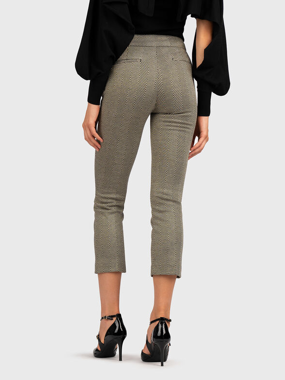 Cropped straight-cut trousers - 2