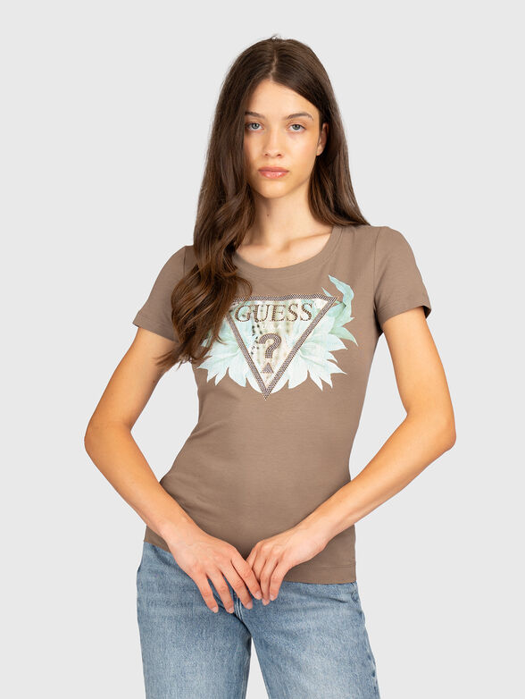 T-shirt with a triangular logo and rhinestones - 1