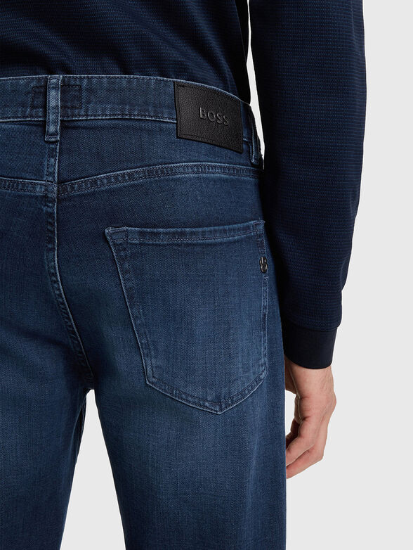 Straight jeans with logo detail - 4