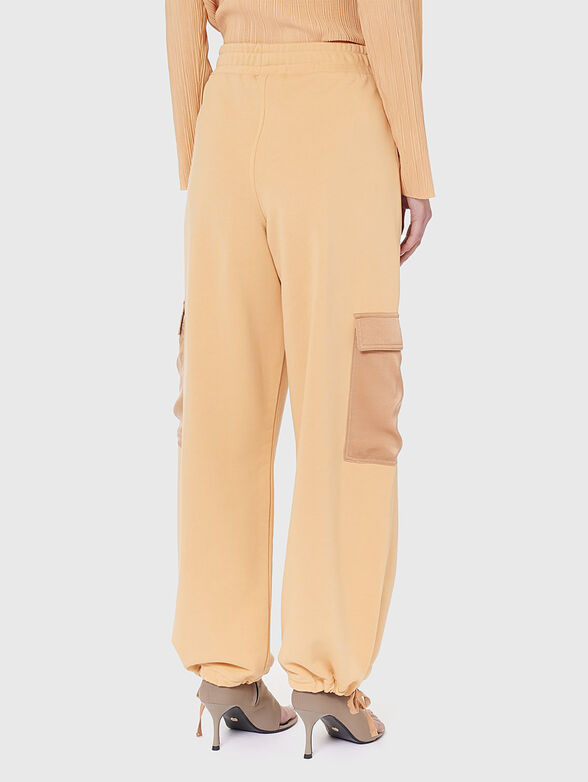 Pants with satin pockets - 2