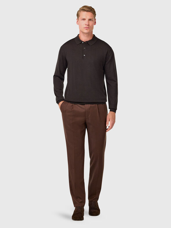 Wool sweater in dark brown - 2