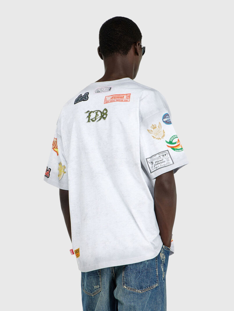 Cotton T-shirt with appliqu&eacute;s - 3