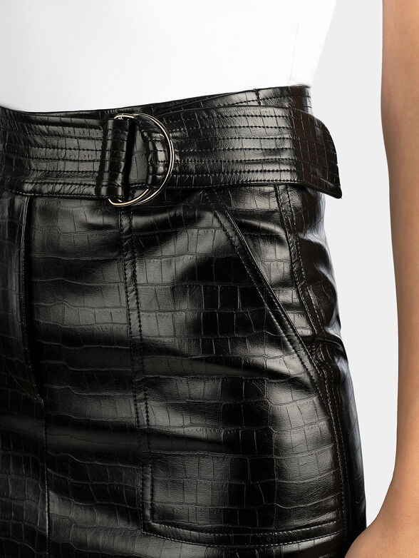 Leather skirt with crocodile print - 3