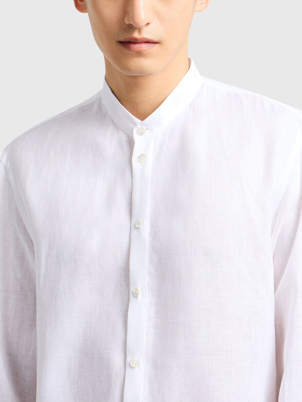 Linen shirt with long sleeves in blue - 4