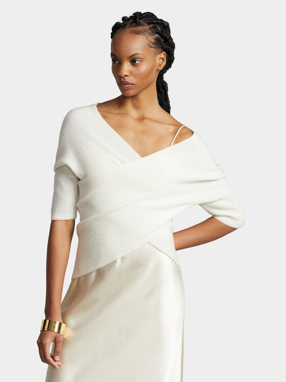 Бял кашмирен пуловер - 1