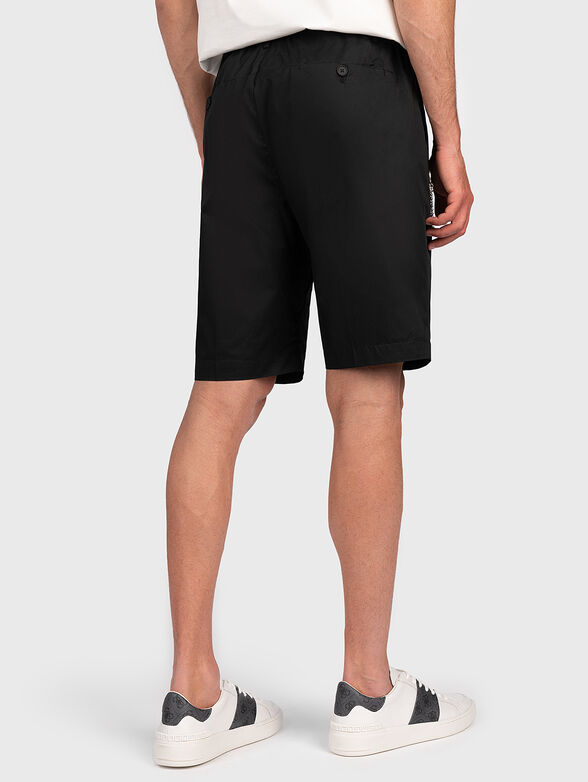 Shorts with metal chain detail - 3