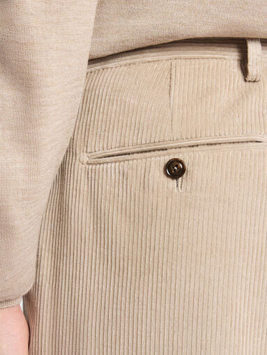 Regular trousers in corduroy - 3