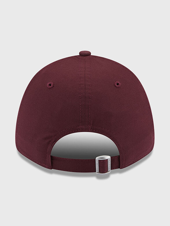 Cap in bordeaux color - 2