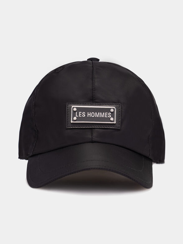 Baseball cap with logo - 1