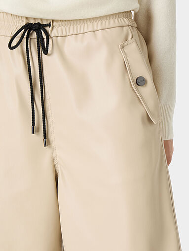 Faux leather shorts - 4