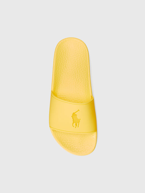 Beach shoes in yellow with logo detail - 4