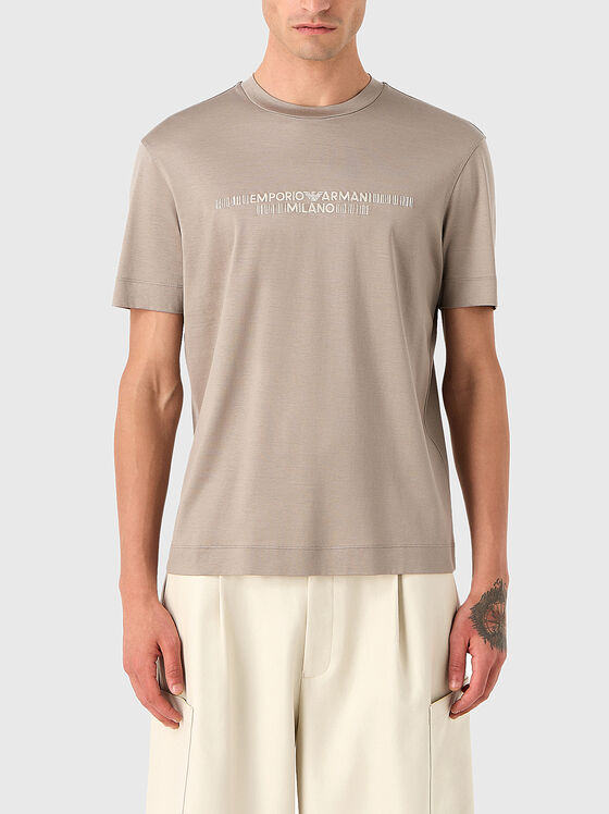 Бежова тениска с лого бродерия  - 1