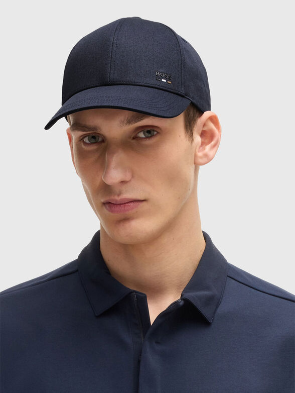 Baseball cap with logo - 2