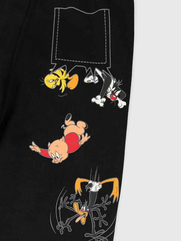 Sports trousers with logo - 4