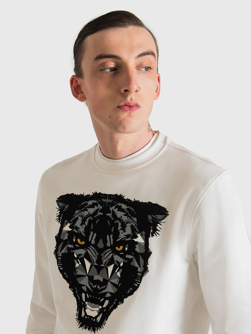 Dark blue sweatshirt with print - 3