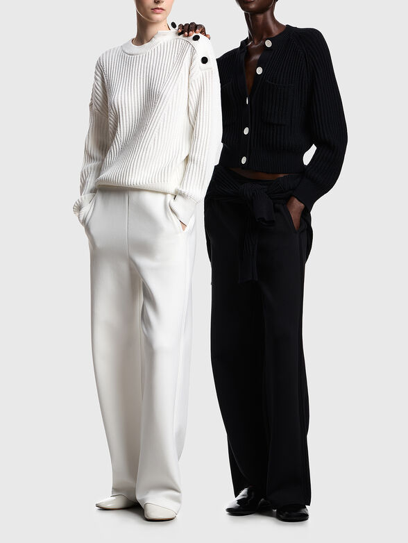 Cotton pants with contrasting logo - 4