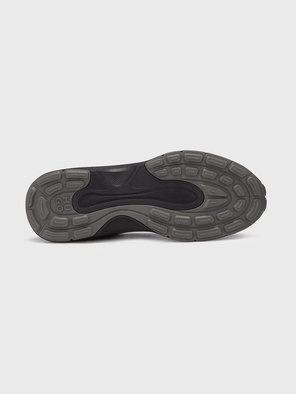 Sports shoes with logo - 5