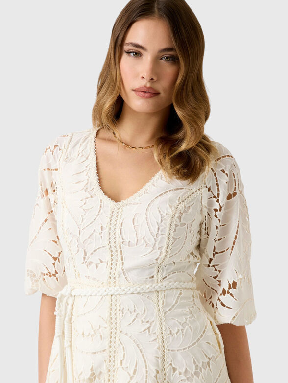 Mini dress with embroidery and belt - 3
