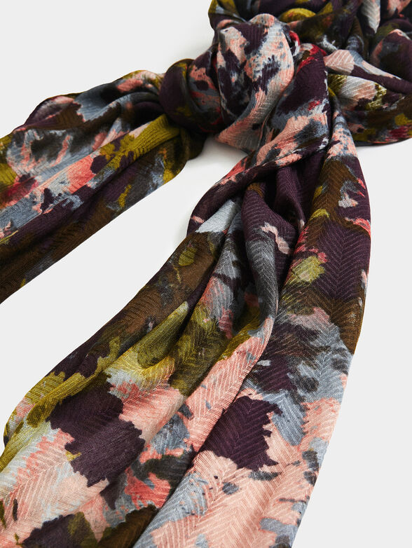 Scarf with multicolor print - 2