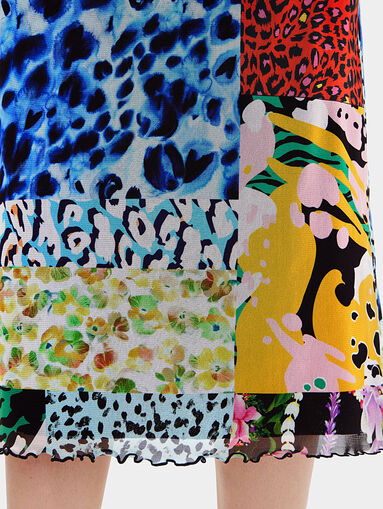 Midi skirt with colorful patchwork print - 4
