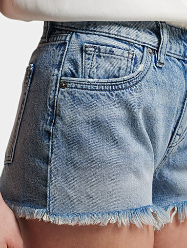 High-waisted denim shorts - 3