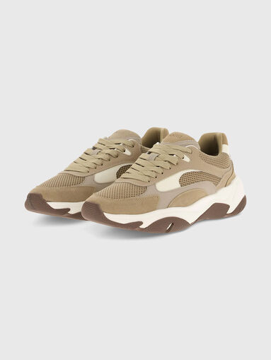 Sports shoes made of leather and textile - 3