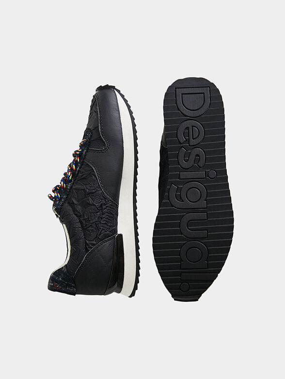 Black sports shoes - 6