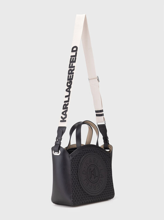 Кожена чанта с акцентна презрамка - 2