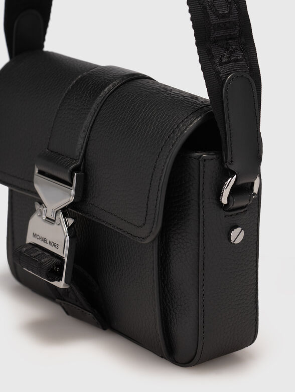 Leather crossbody bag with logo detail - 5