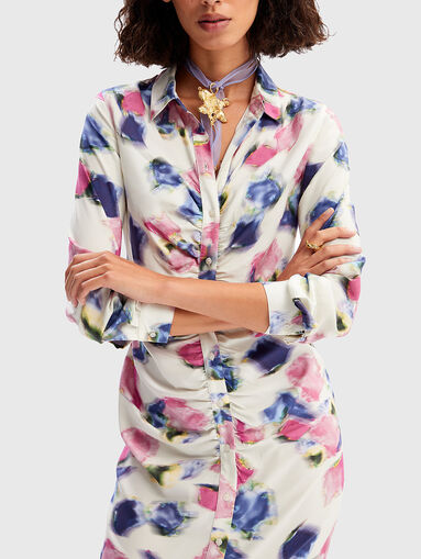 Slim dress with multicolour print - 3