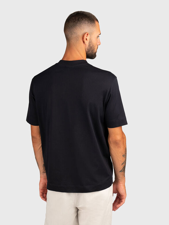 White T-shirt with oval neckline - 2