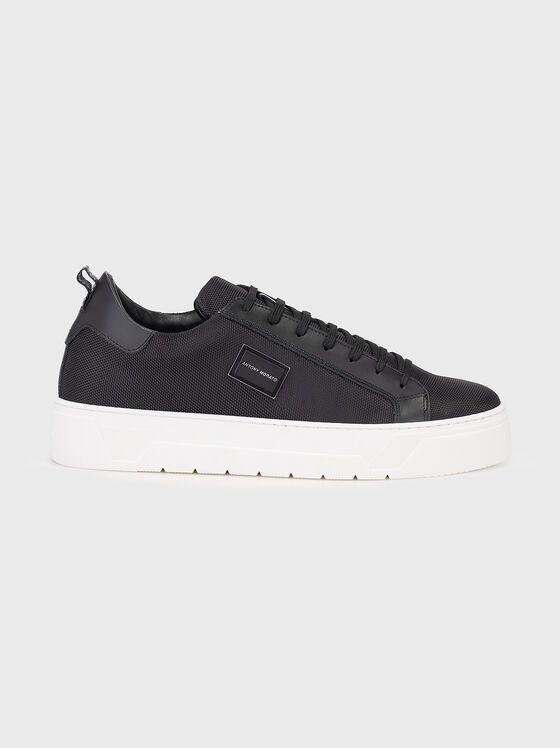 Black sneakers with logo detail - 1
