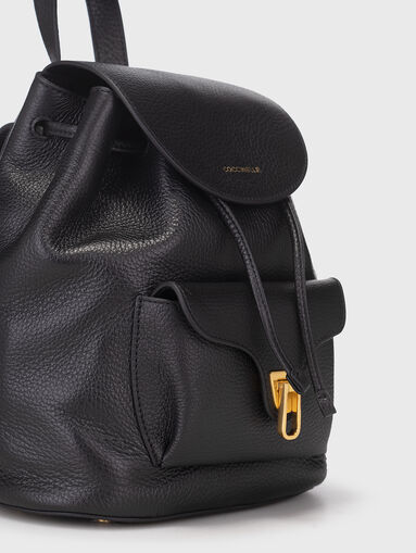 BEAT SOFT leather backpack in black - 4