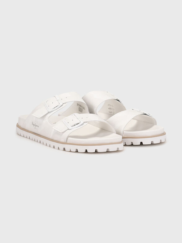 White sandals with metal details - 2