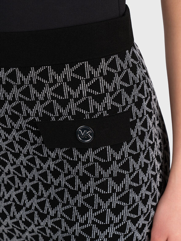 Black skirt with logo motifs - 3