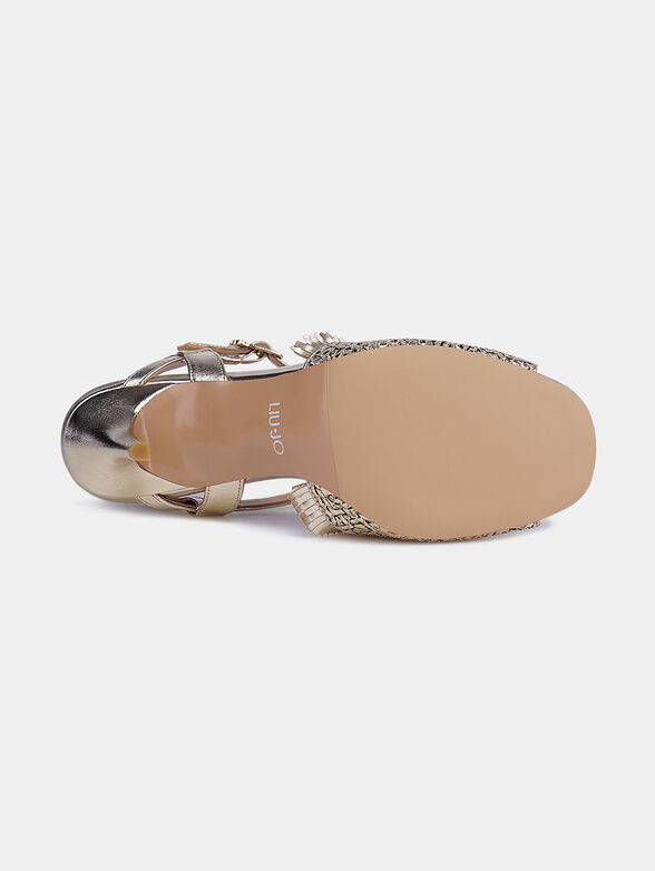 APRIL Fringed sandals with logo print - 5