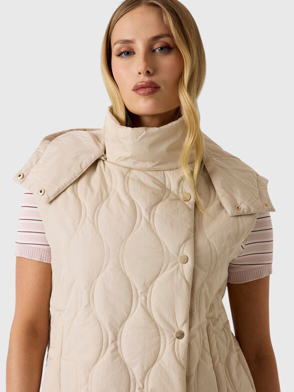 Quilted hooded vest - 4