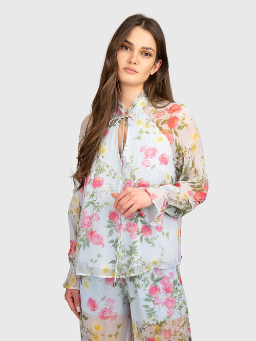 Long-sleeved blouse with floral print