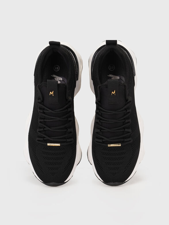NORTH sports shoes with gold logo accent - 6