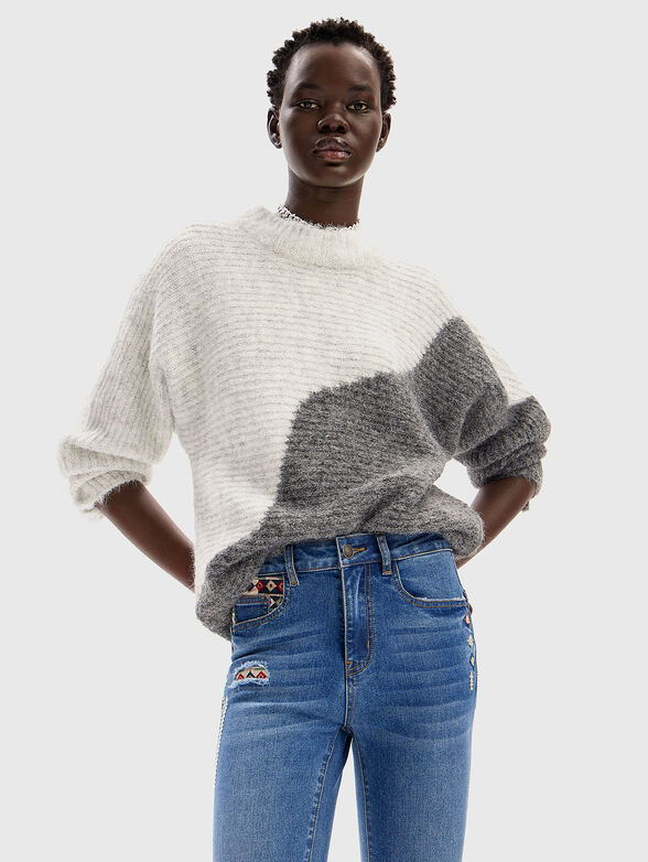 Slim jeans with embroidery - 3