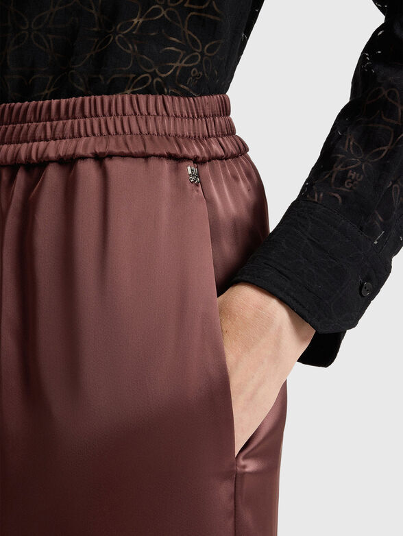 Straight trousers with elastic waist - 3