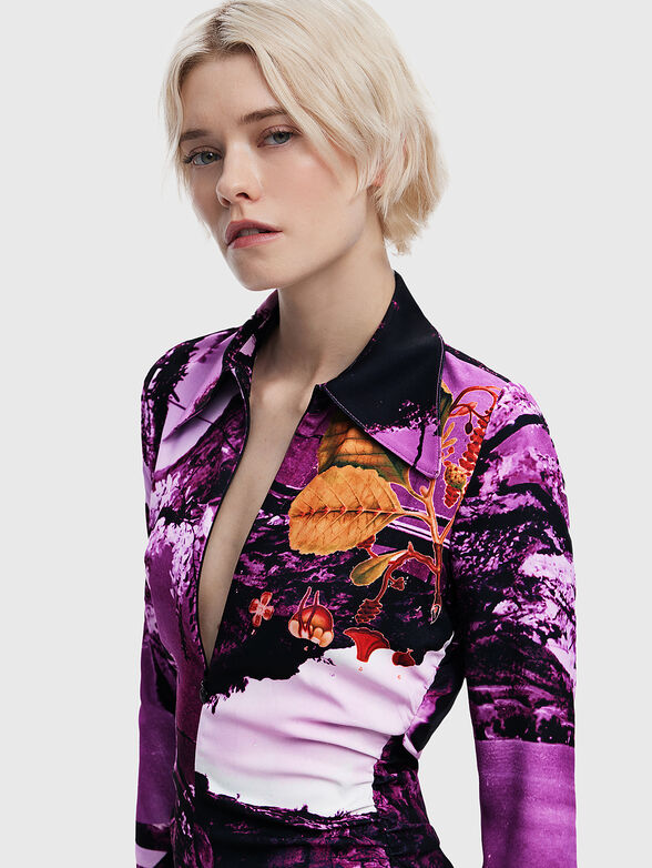 Dress with a zipper at the neckline - 3