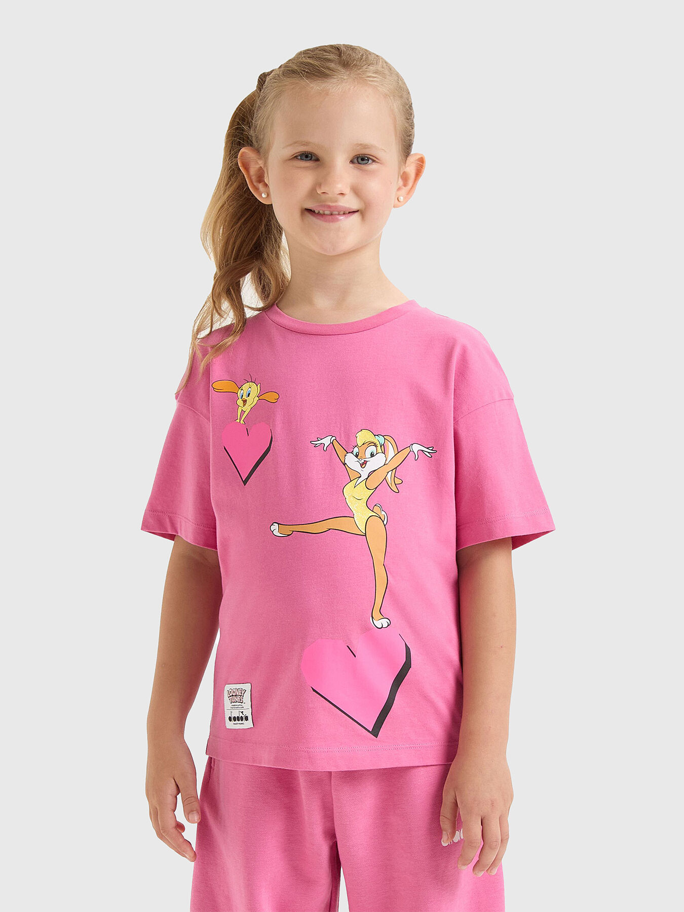 T-shirt with logo on the back brand DIADORA