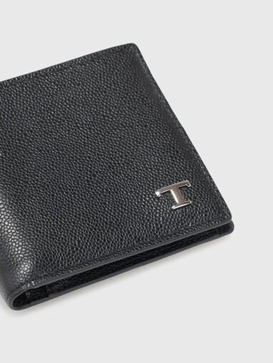 Leather wallet with a metal logo - 3
