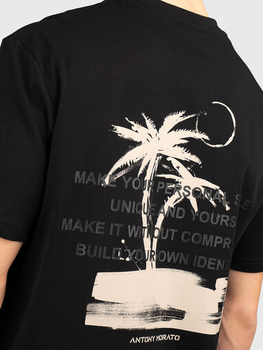 Black t-shirt - 5