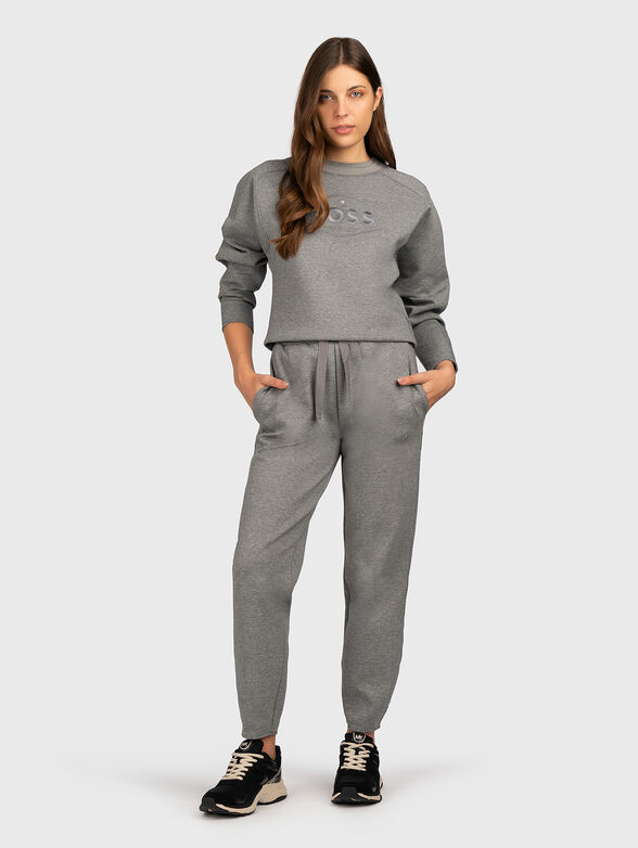 Sweatshirt with accent logo - 2